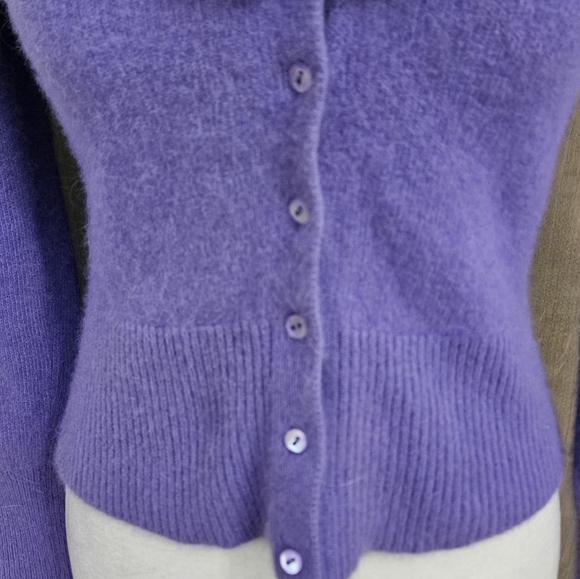 Vintage SUTTON STUDIO Wool Blend Cardigan Faux Fur Collar. Purple. XS/S - Picture 9 of 14